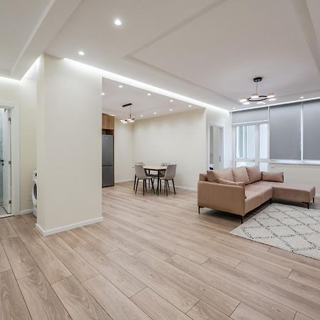 Lucas Central Home 티라나 외부 사진